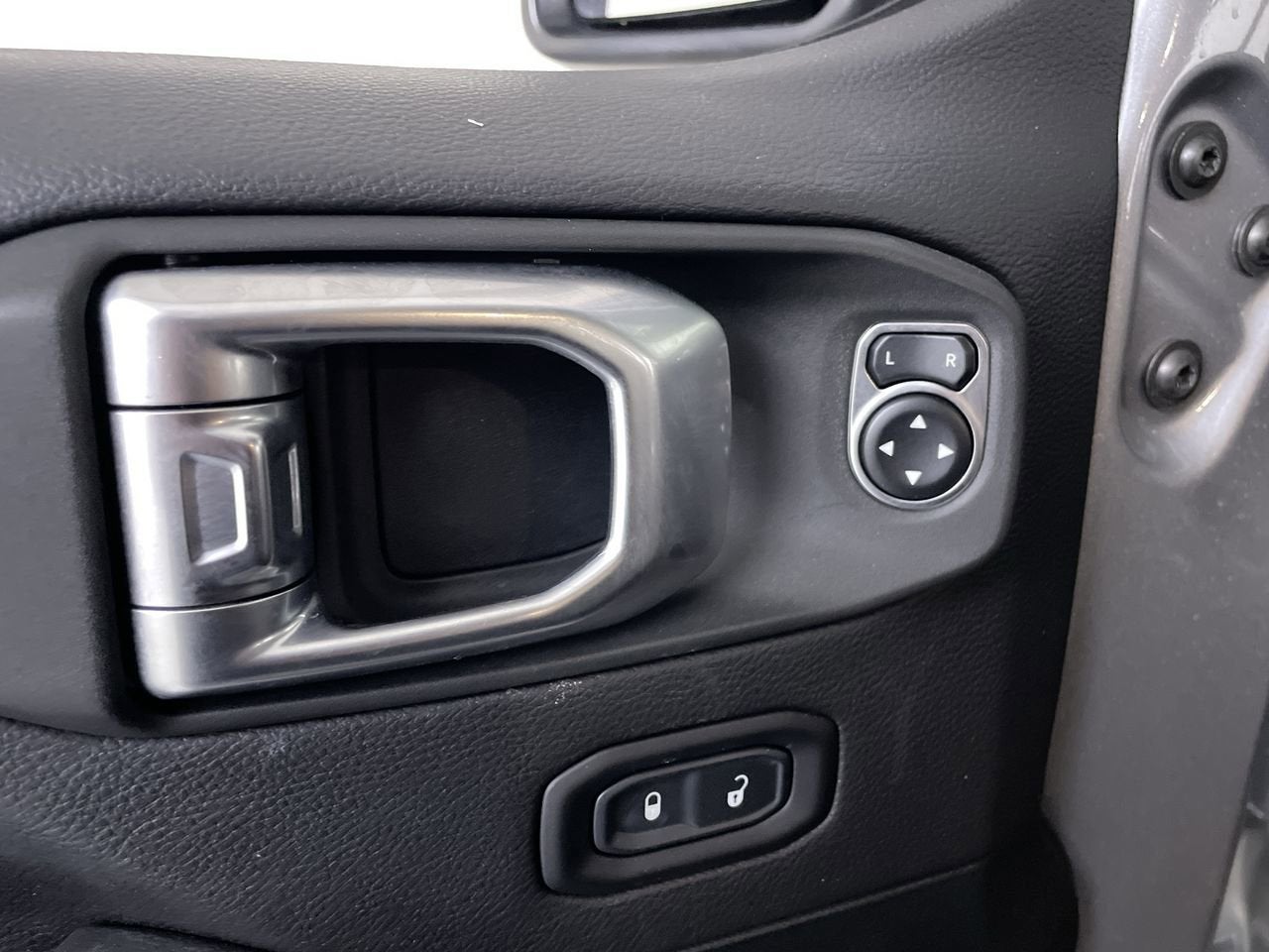 2020 Jeep Wrangler Sahara