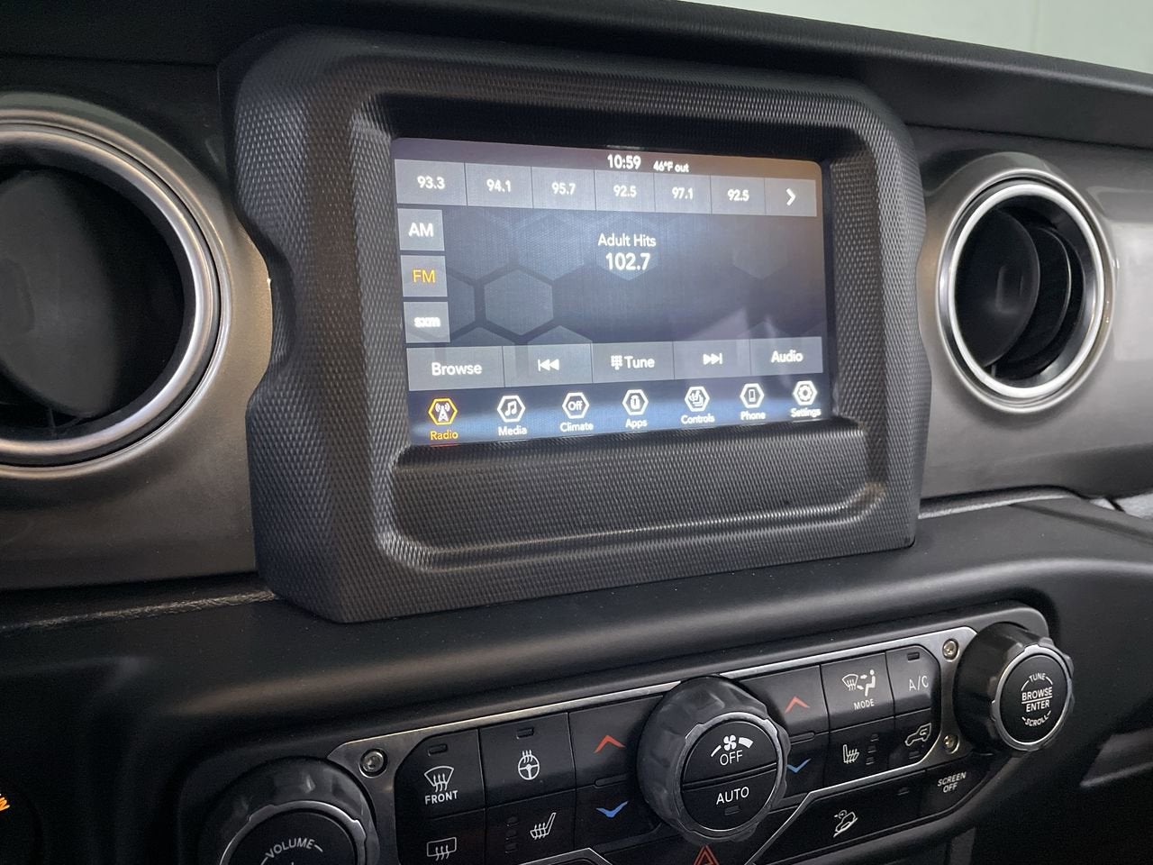 2020 Jeep Wrangler Sahara