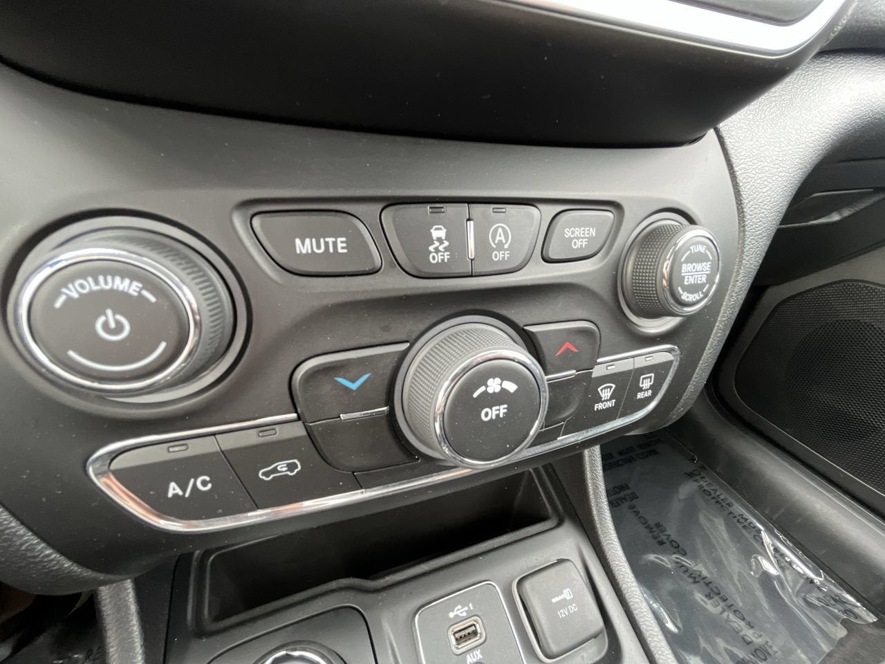 2020 Jeep Cherokee Latitude