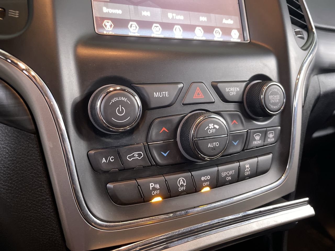 2021 Jeep Grand Cherokee Laredo E