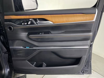 2022 Jeep Grand Wagoneer Series III