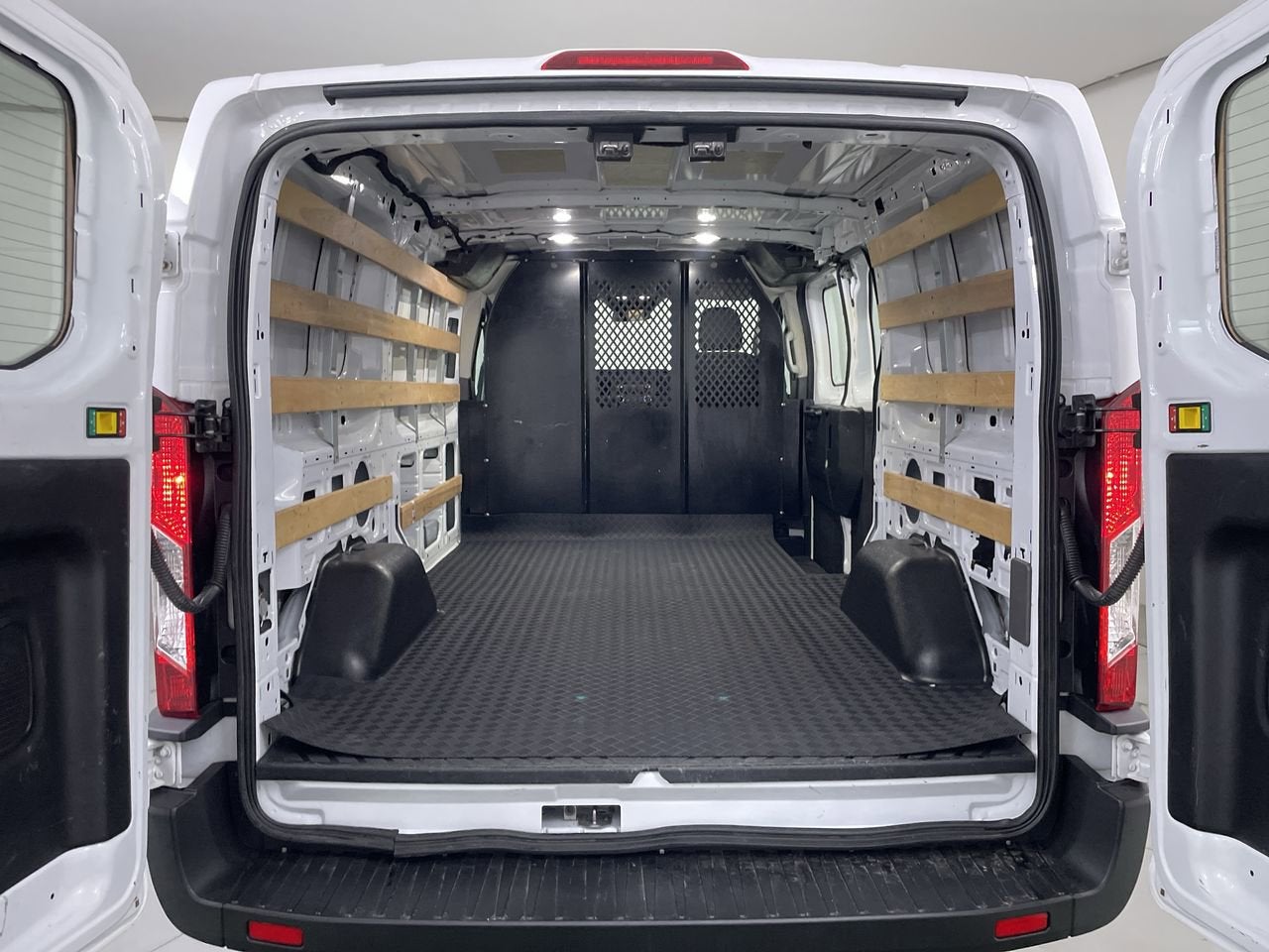 2023 Ford Transit Cargo Van T-250 130" Low Rf 9070 GVWR RWD