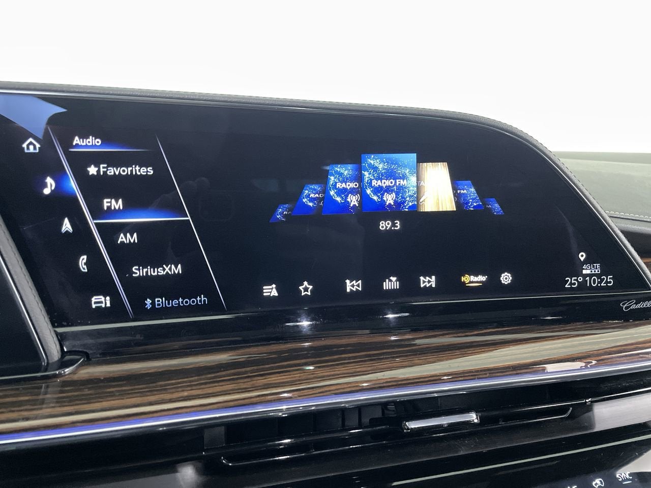 2023 Cadillac Escalade 4WD Premium Luxury