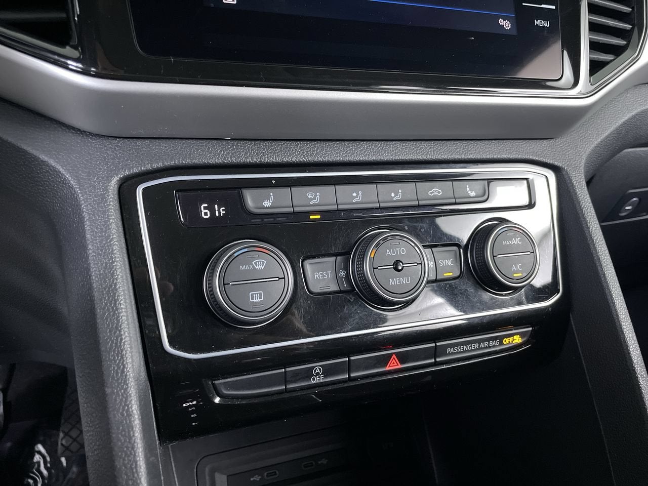 2022 Volkswagen Atlas 3.6L V6 SE w/Technology