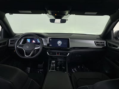 2025 Volkswagen Atlas Cross Sport 2.0T SE w/Technology