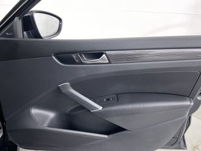 2021 Volkswagen Passat 2.0T R-Line