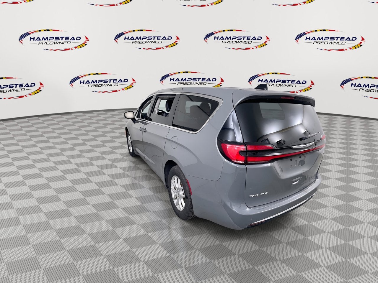 2023 Chrysler Pacifica Touring L