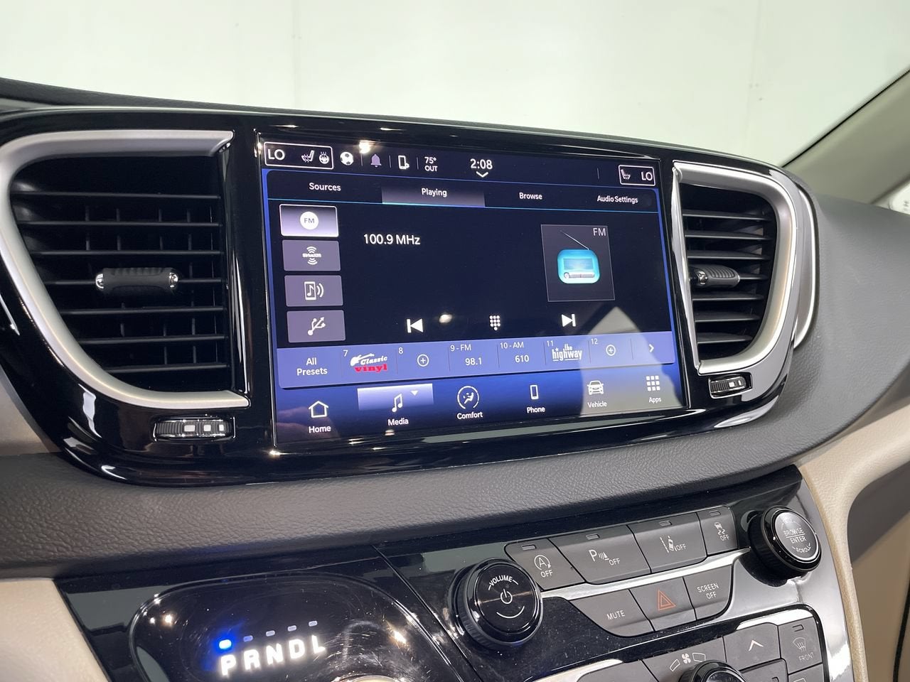 2023 Chrysler Pacifica Touring L