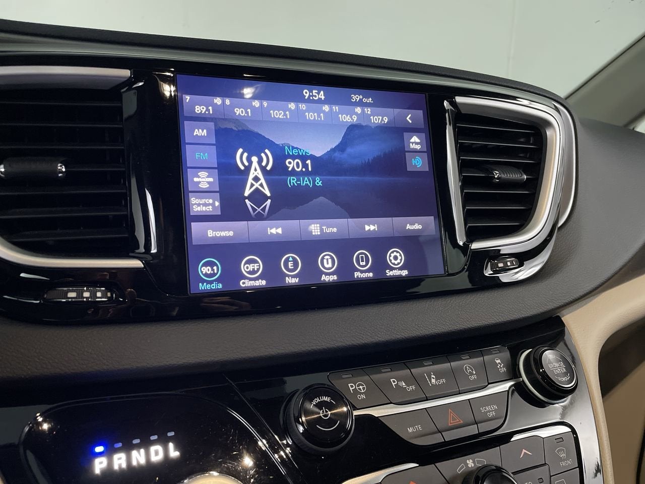 2020 Chrysler Pacifica Touring