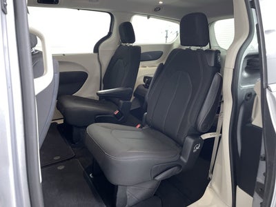 2020 Chrysler Pacifica Touring