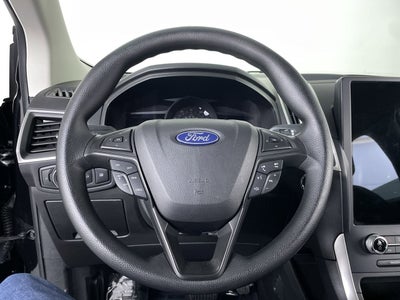 2023 Ford Edge SE