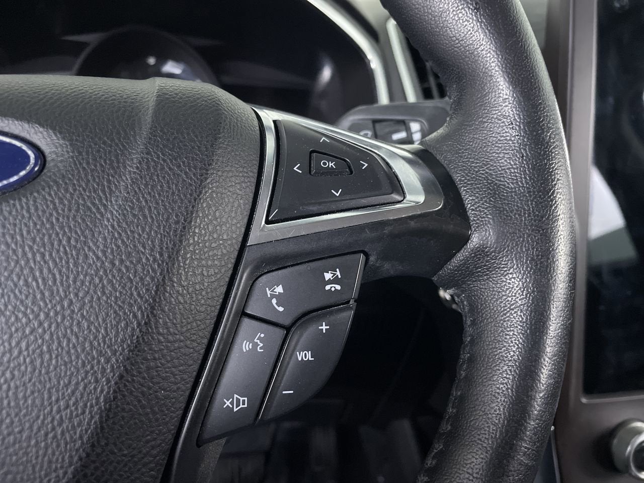 2021 Ford Edge Titanium