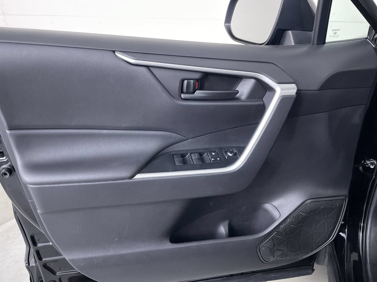 2021 Toyota RAV4 Hybrid Hybrid LE