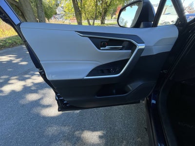 2019 Toyota RAV4 Hybrid Hybrid XLE