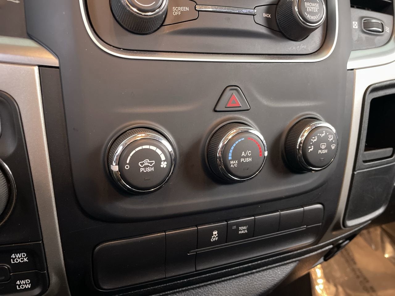 2020 RAM 1500 Classic SLT