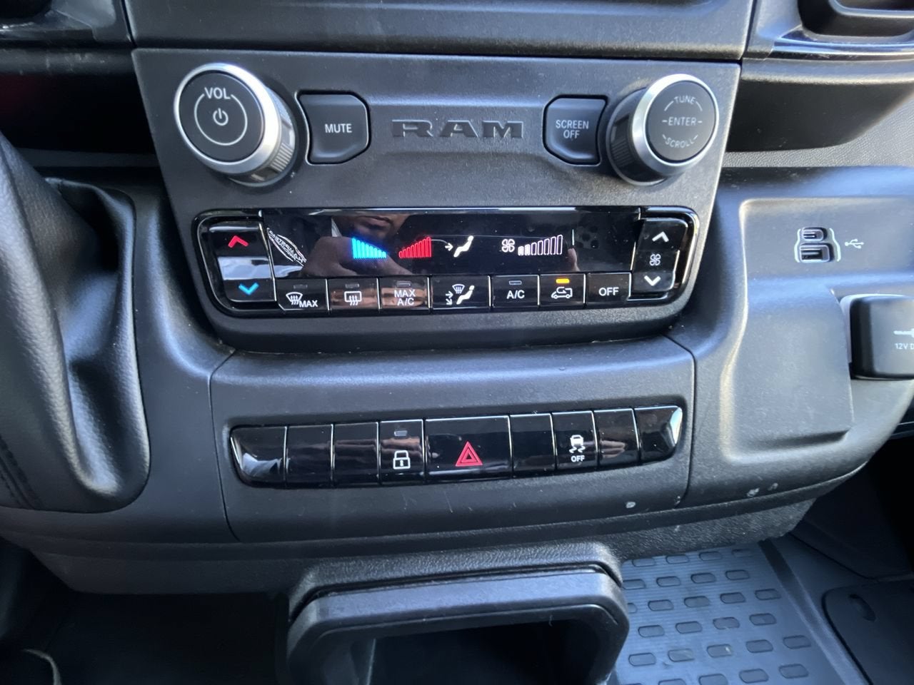 2025 RAM ProMaster 2500 Tradesman