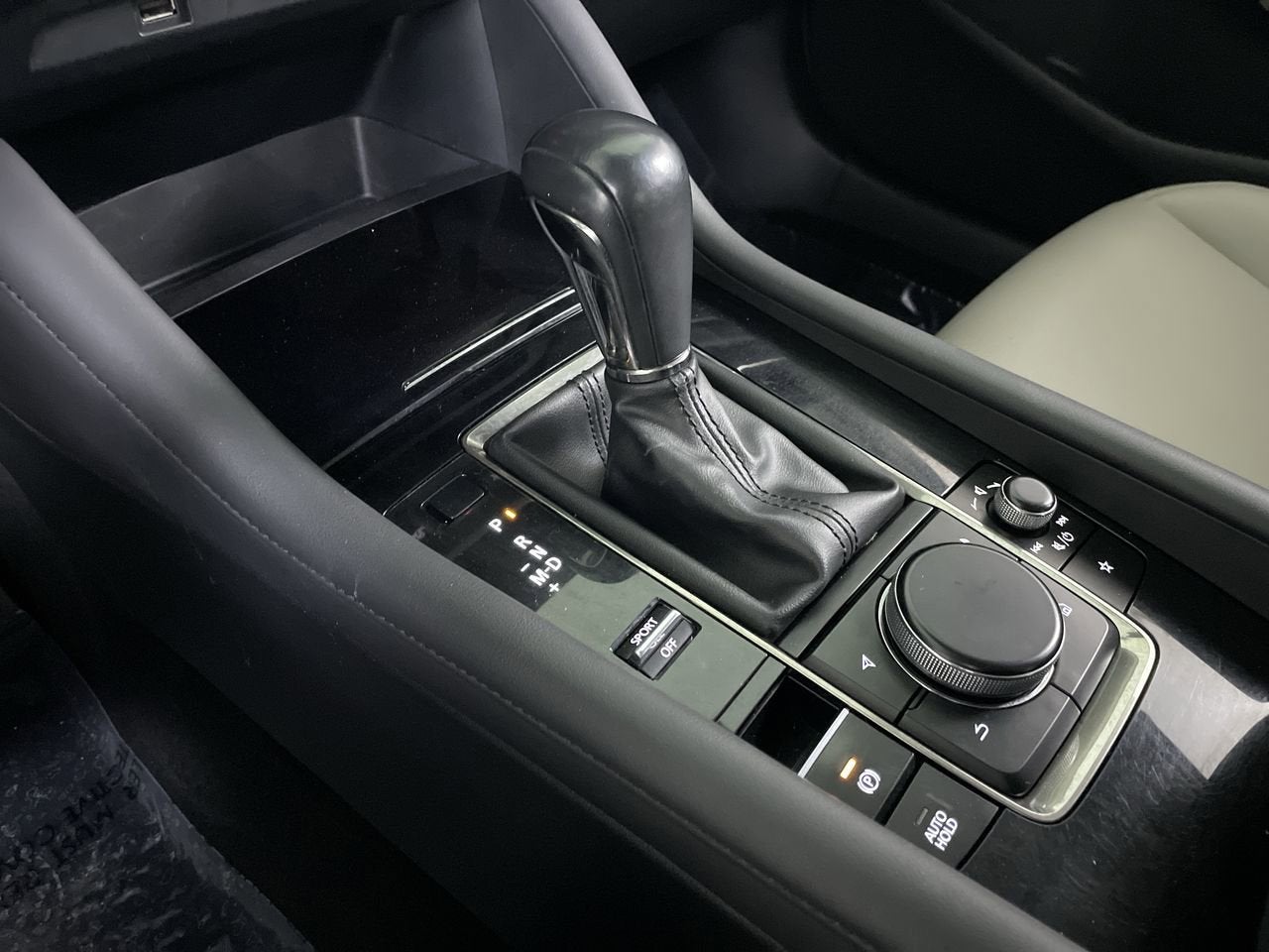 2019 Mazda Mazda3 w/Preferred Pkg