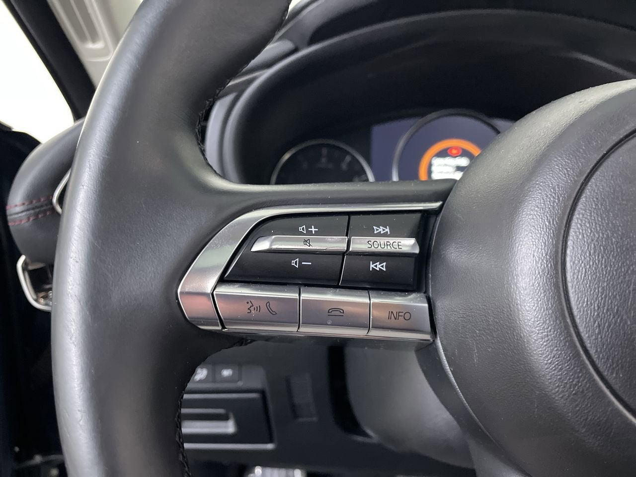 2023 Mazda Mazda3 2.5 S Carbon Edition