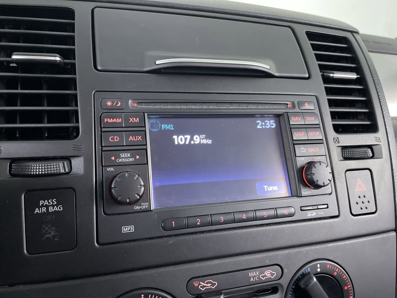 2012 Nissan Versa SL