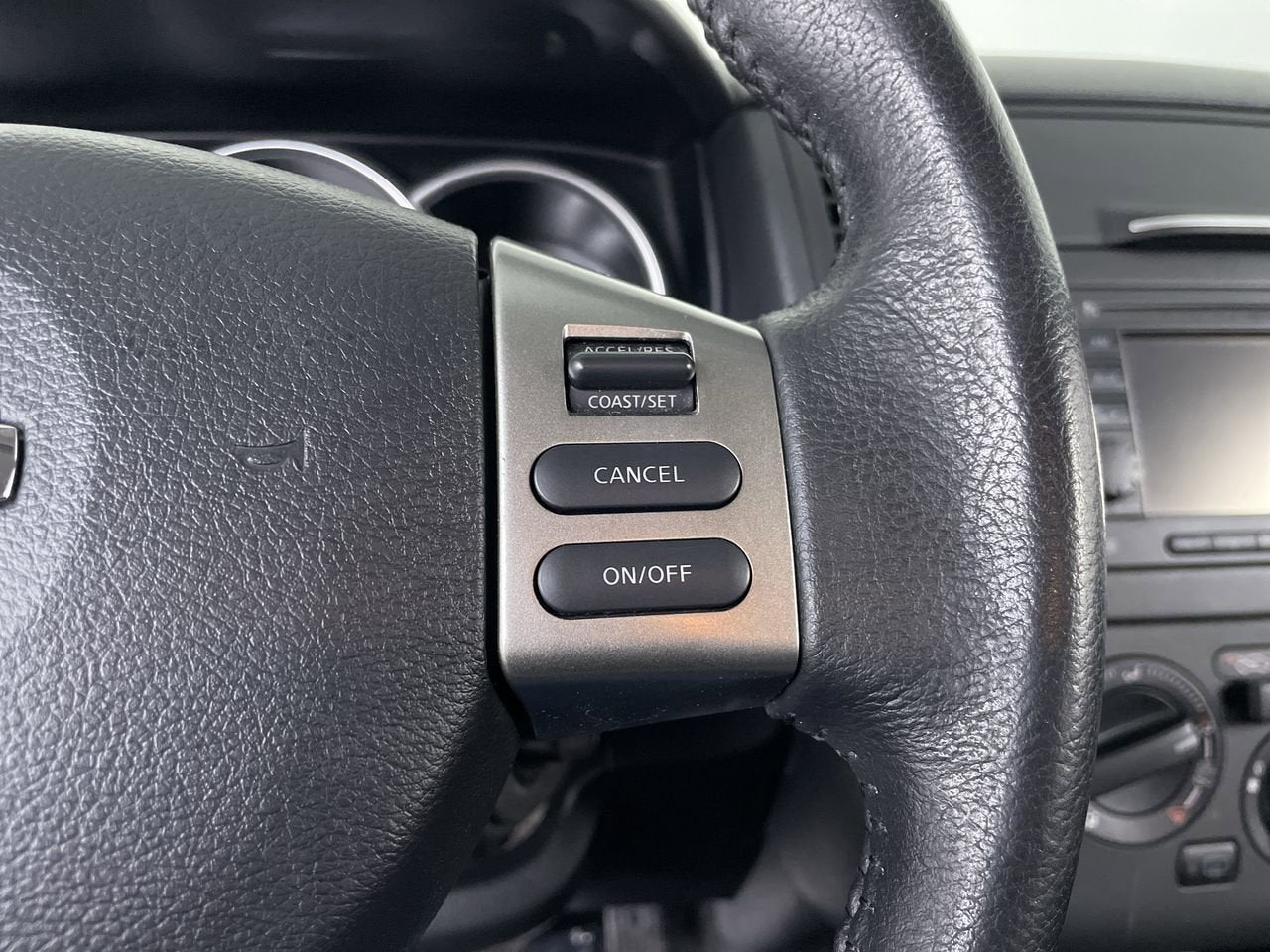 2012 Nissan Versa SL