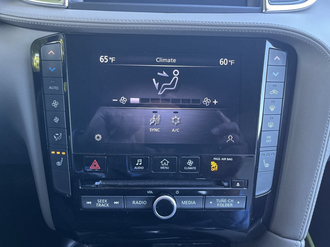 2023 INFINITI QX50 LUXE
