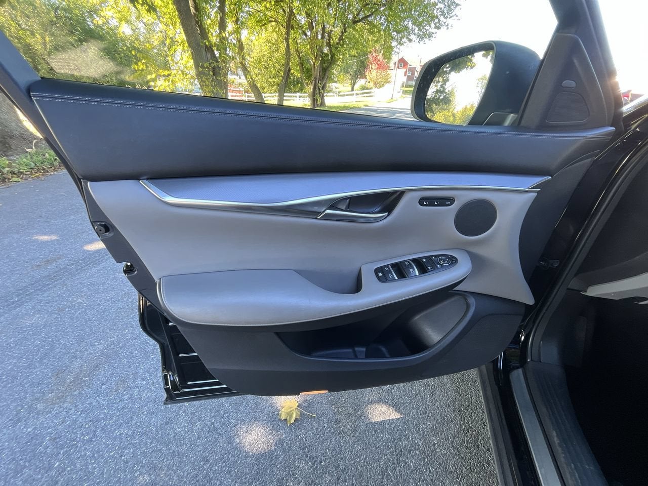 2023 INFINITI QX50 LUXE