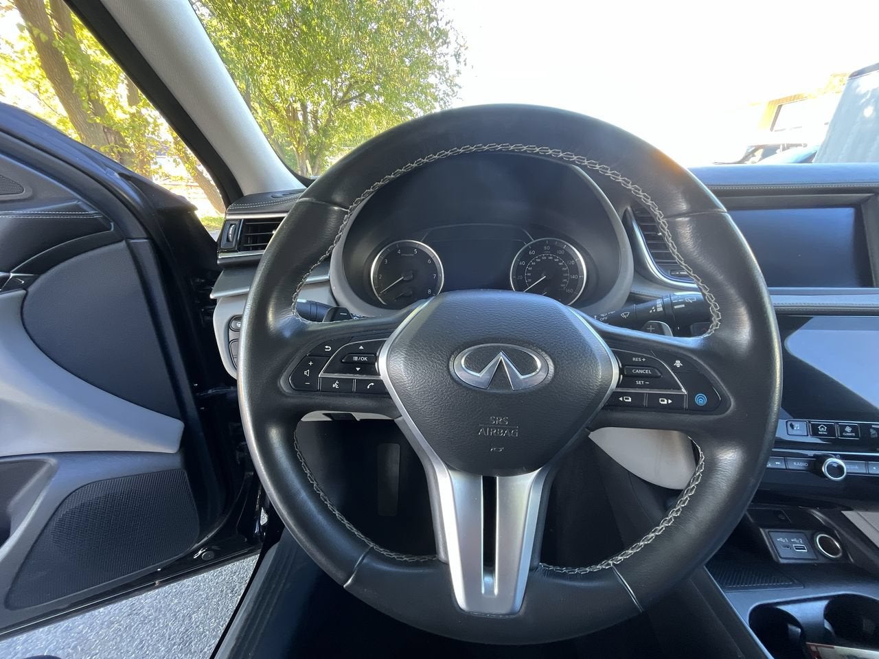 2023 INFINITI QX50 LUXE