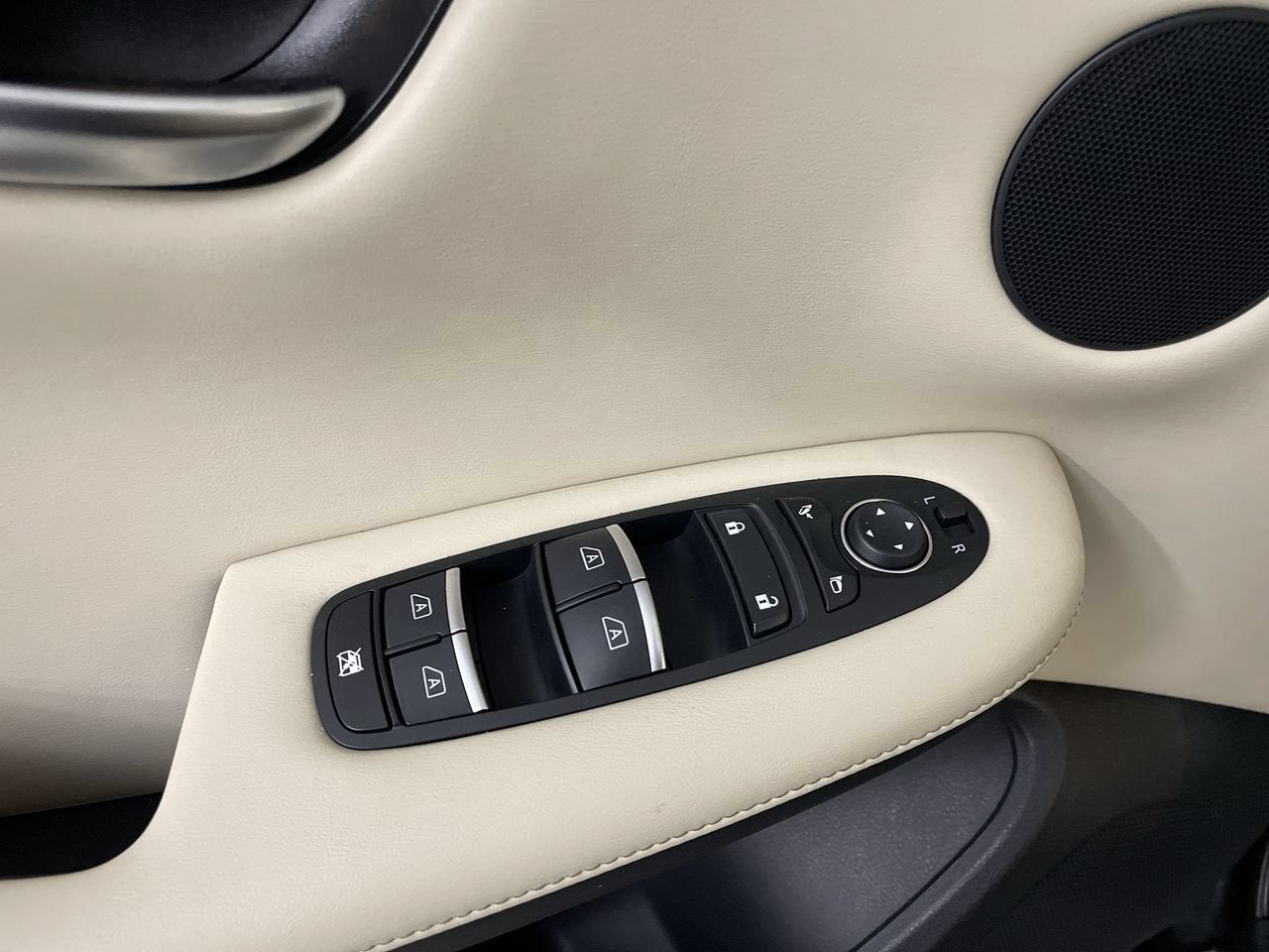 2022 INFINITI QX50 LUXE
