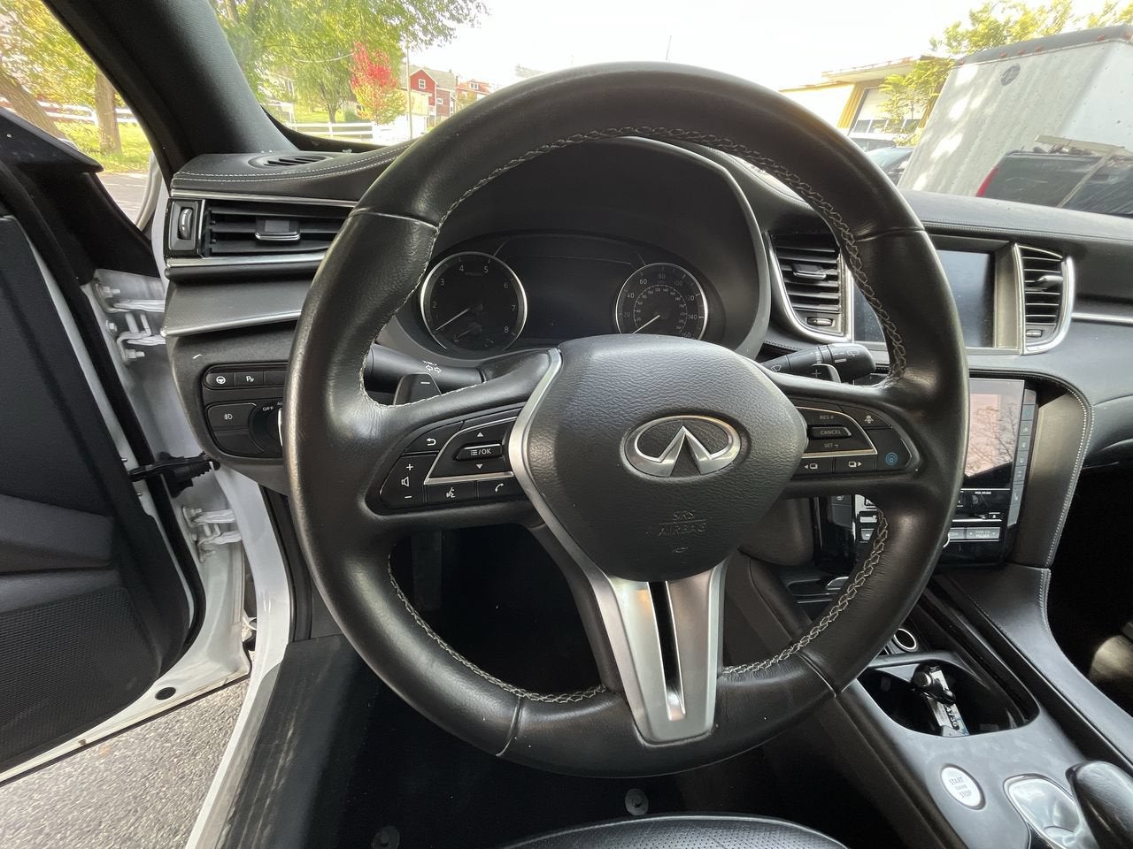 2023 INFINITI QX55 LUXE