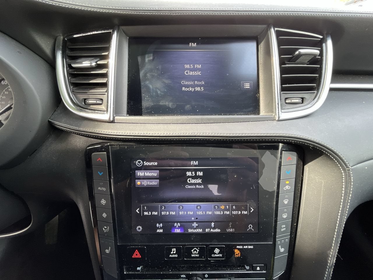2023 INFINITI QX55 LUXE