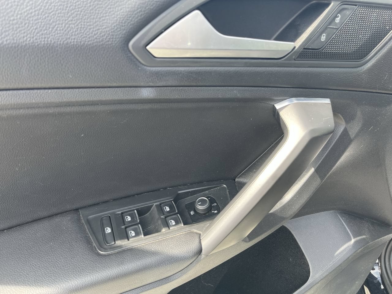 2021 Volkswagen Tiguan SE R-Line Black