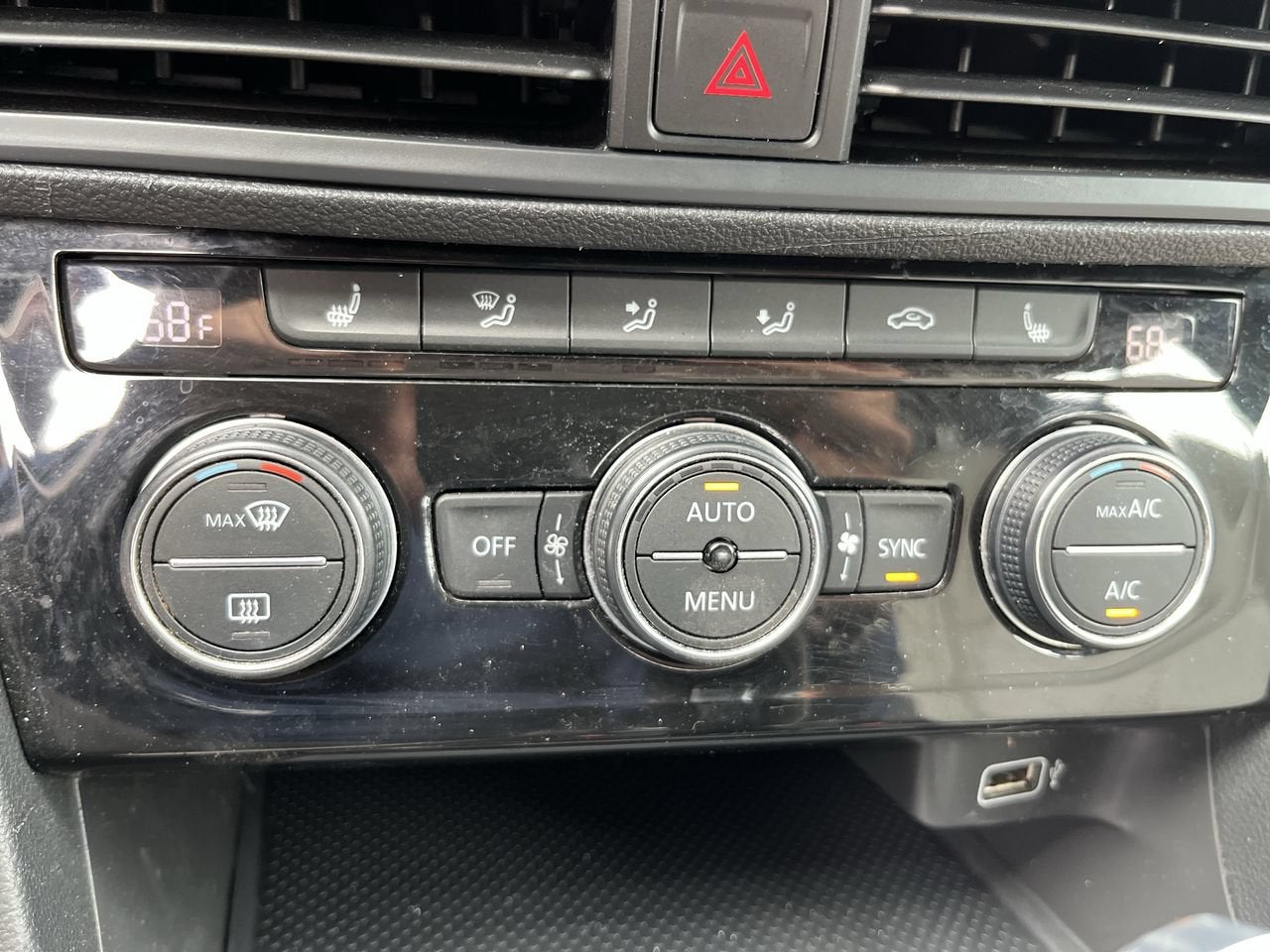 2019 Volkswagen Jetta R-Line