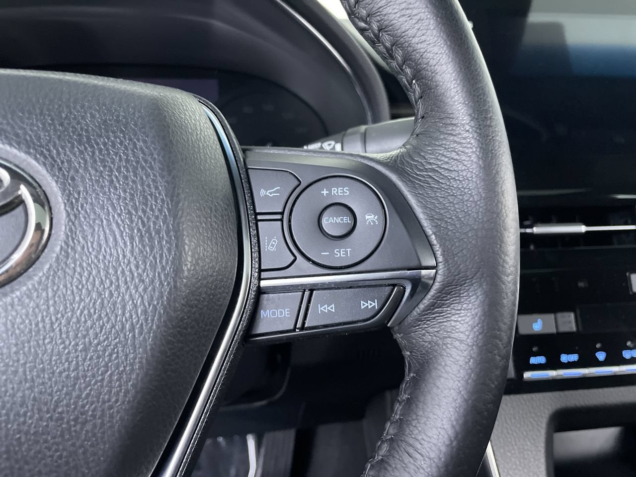 2020 Toyota Avalon XLE