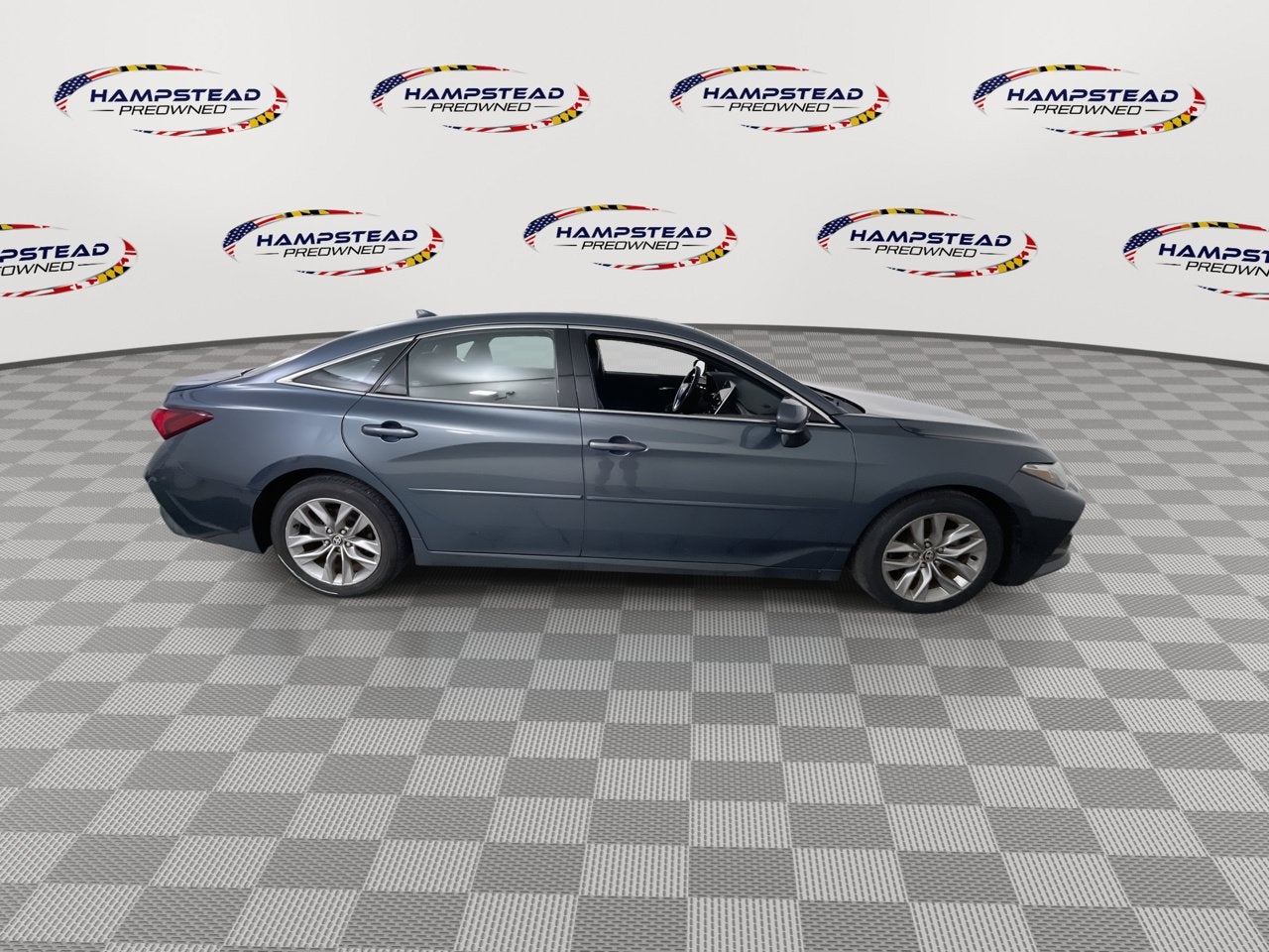 2020 Toyota Avalon XLE