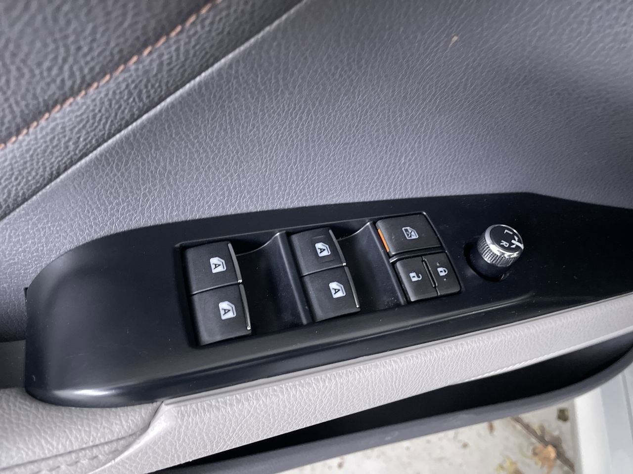 2018 Toyota Camry Hybrid Hybrid XLE