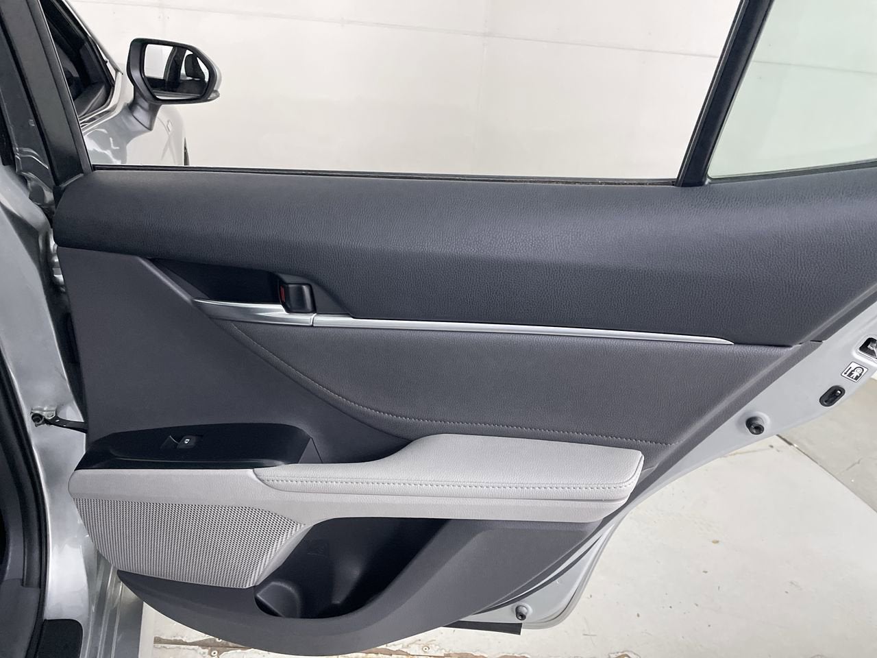 2018 Toyota Camry Hybrid Hybrid XLE