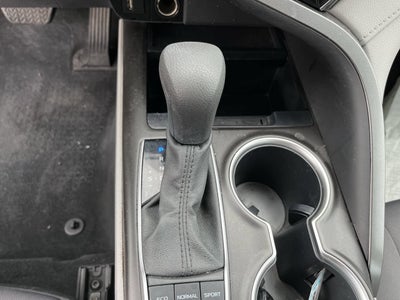 2022 Toyota Camry Hybrid Hybrid LE