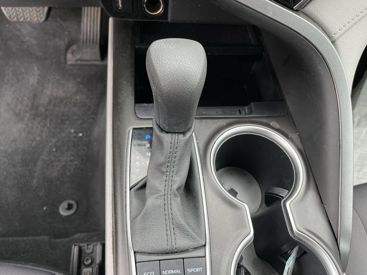 2022 Toyota Camry Hybrid Hybrid LE