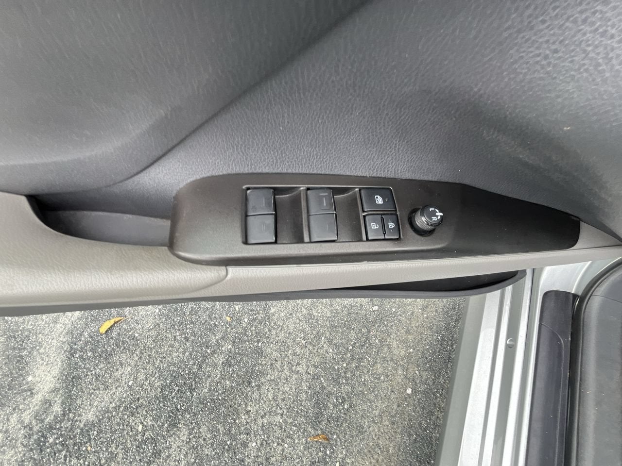 2022 Toyota Camry Hybrid Hybrid LE