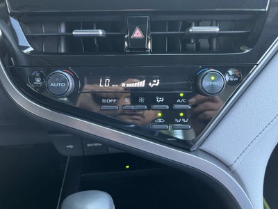 2021 Toyota Camry Hybrid Hybrid XLE