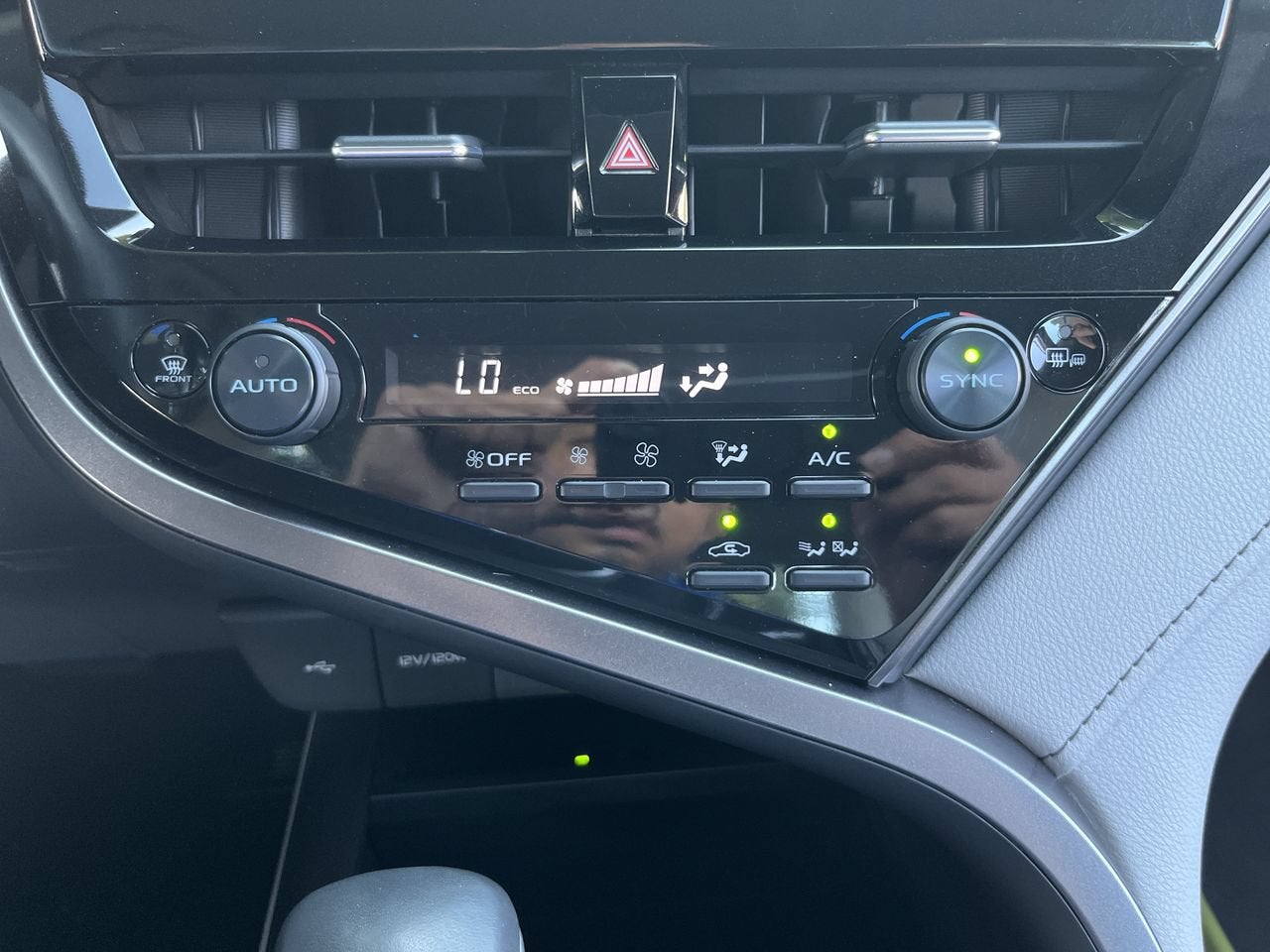 2021 Toyota Camry Hybrid Hybrid XLE