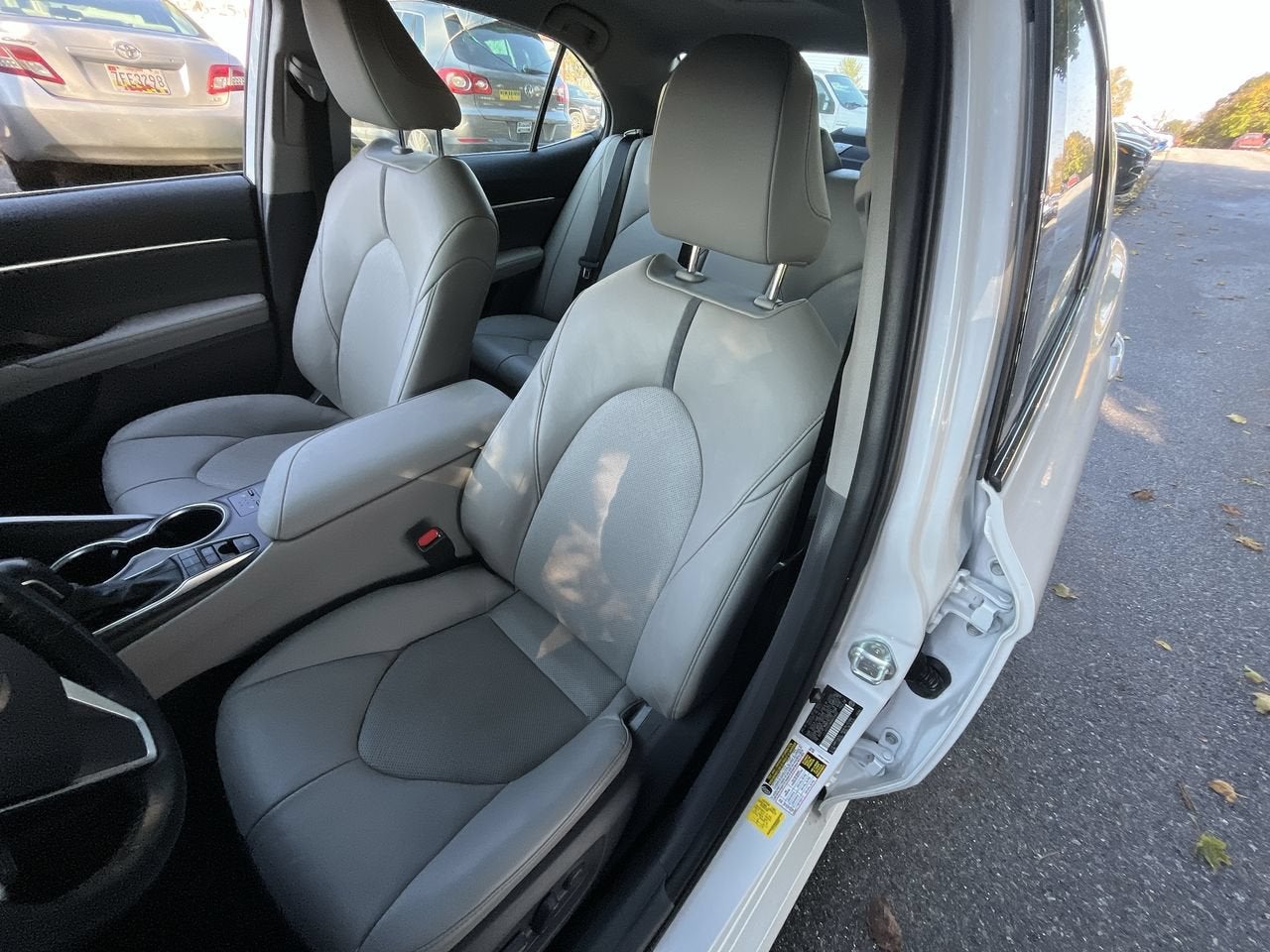 2021 Toyota Camry Hybrid Hybrid XLE