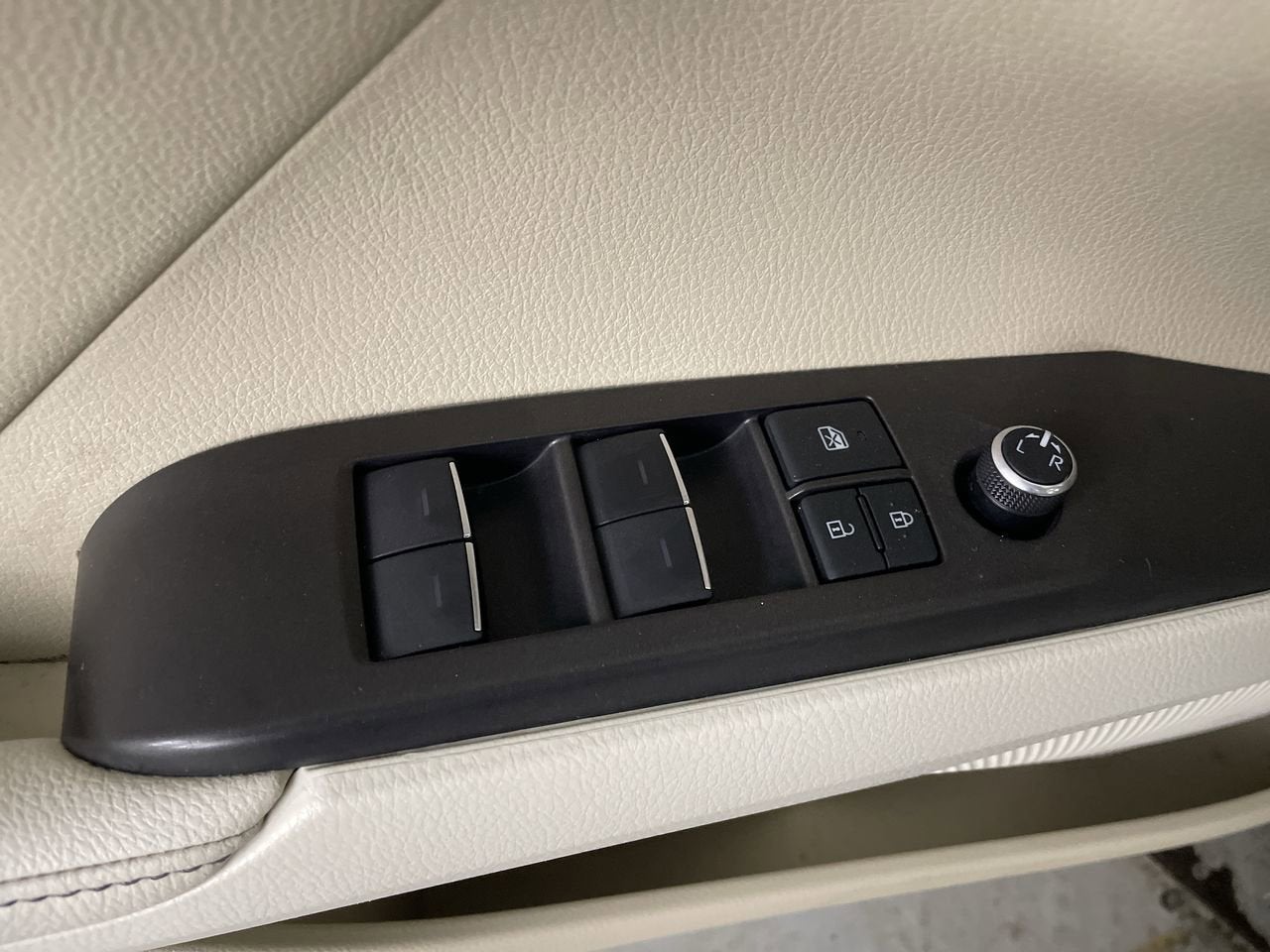 2021 Toyota Camry XLE V6