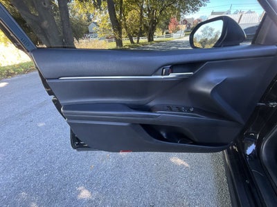 2022 Toyota Camry SE Nightshade