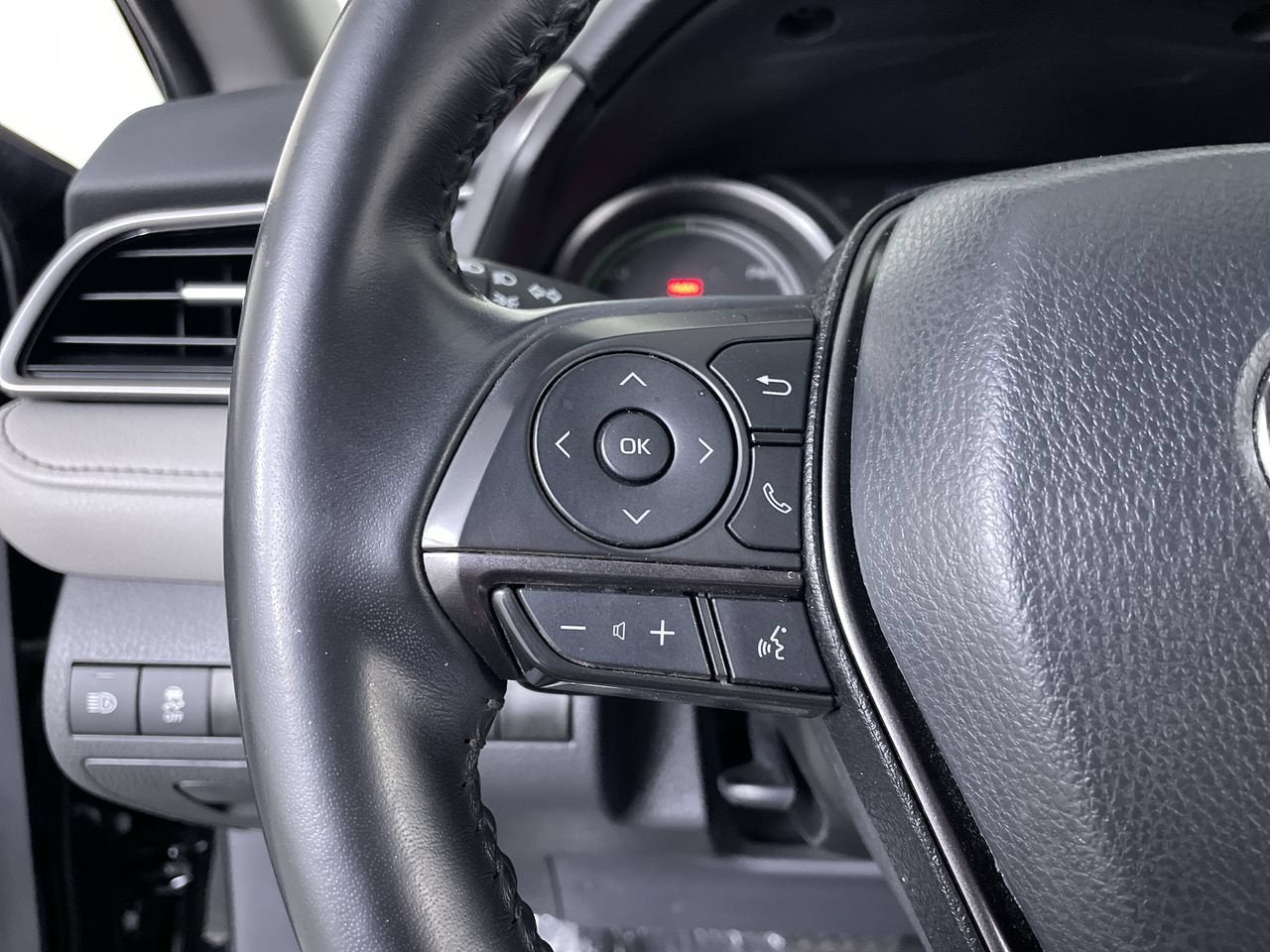2024 Toyota Camry Hybrid Hybrid SE