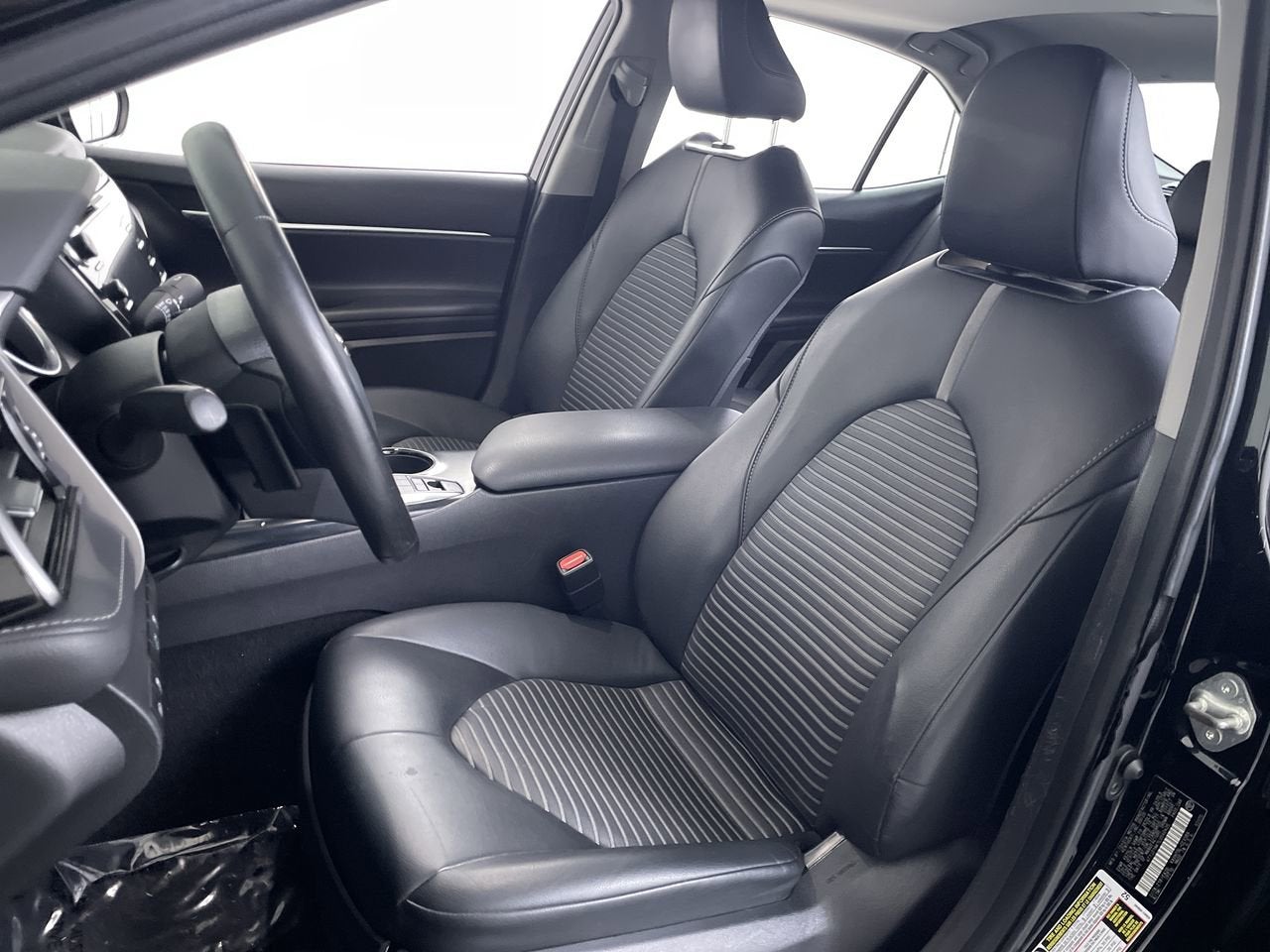 2020 Toyota Camry Hybrid Hybrid SE