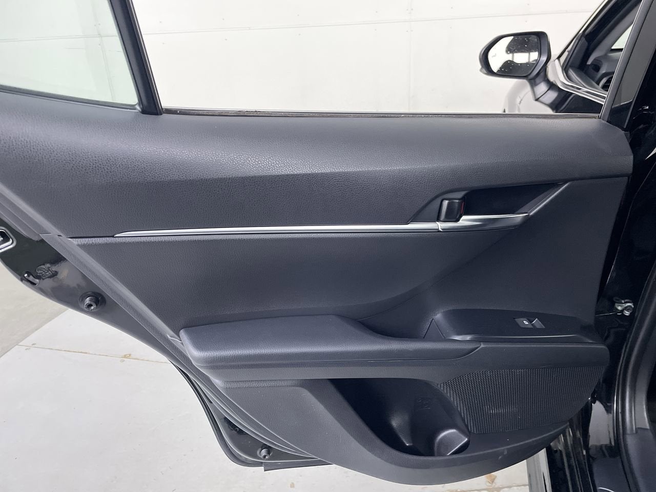 2020 Toyota Camry Hybrid Hybrid SE