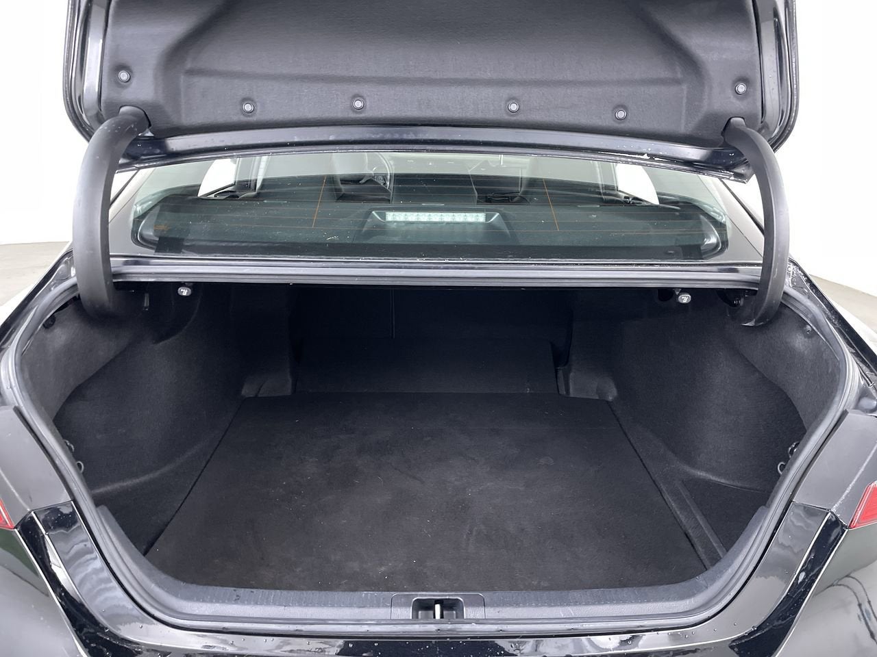 2020 Toyota Camry Hybrid Hybrid SE