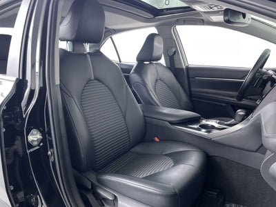 2020 Toyota Camry Hybrid Hybrid SE