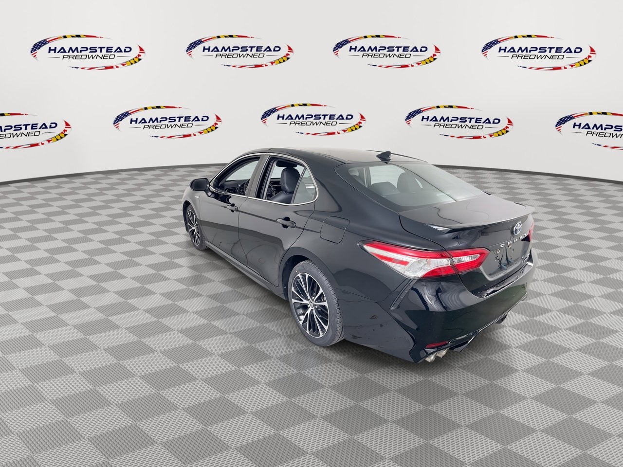 2020 Toyota Camry Hybrid Hybrid SE